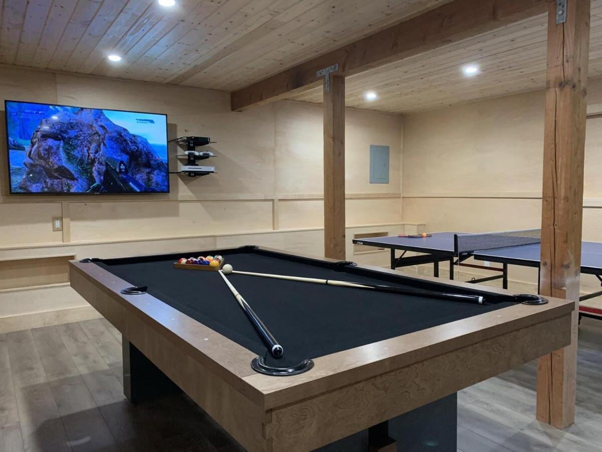 לייק ארוהד Spectacular Game Room, 3000 Sqft, 2 Masters, Pool Table, 2 Decks, Ac, Dogs מראה חיצוני תמונה